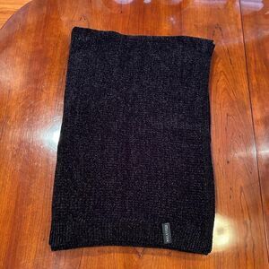 Max Studio Home Black Chenille Texture Throw Blanket